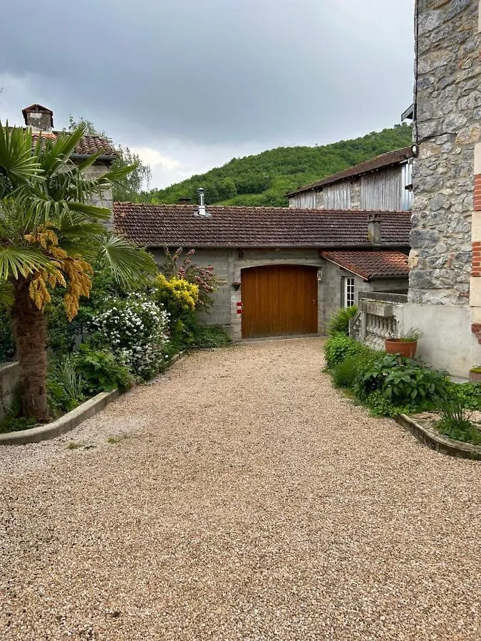 Maison Mitoyenne Dans Quartier Calme Saleich 0*,